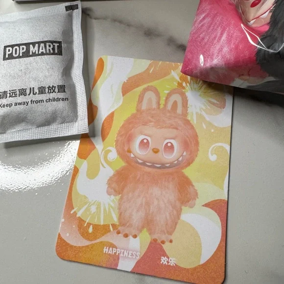 Pop Mart The Monsters Big Into Energy Labubu - Happiness - Picture 3 of 3